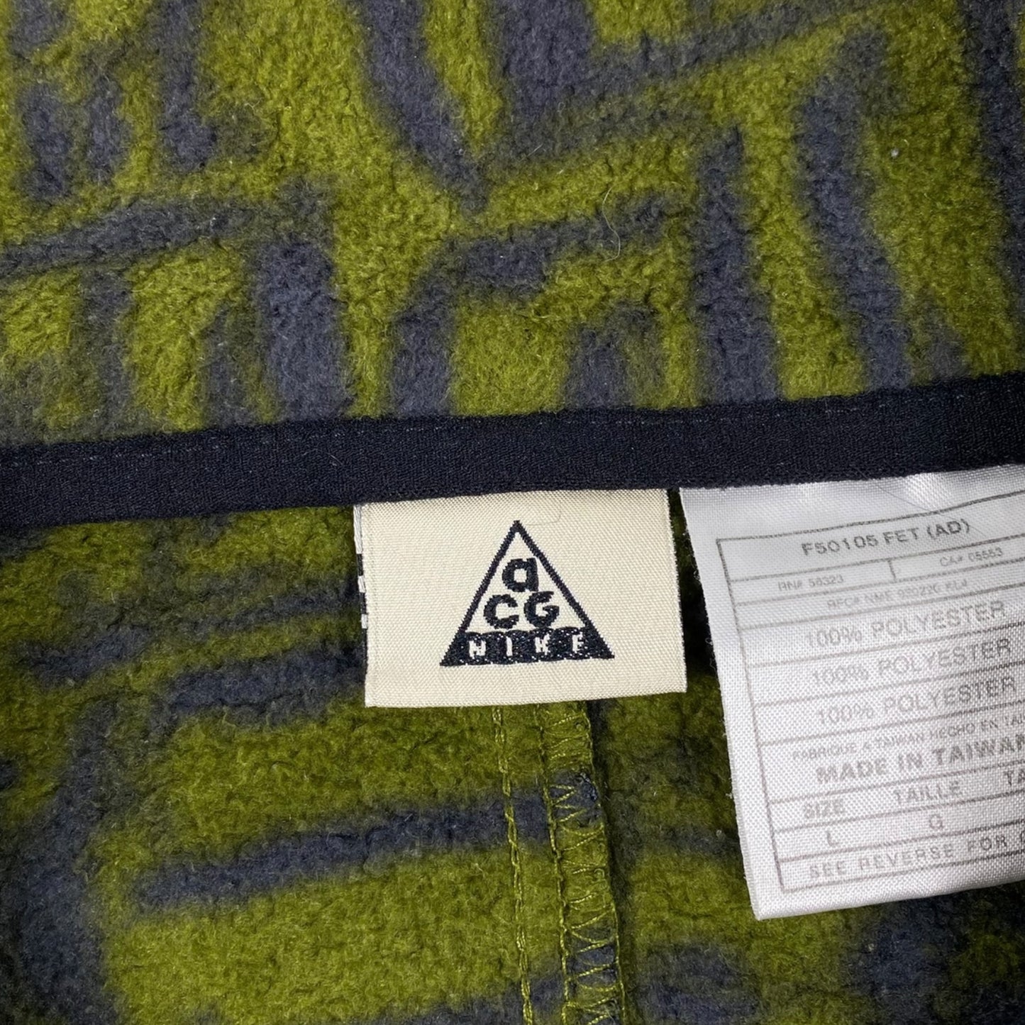 Nike ACG RARE 2000s fleece jacket