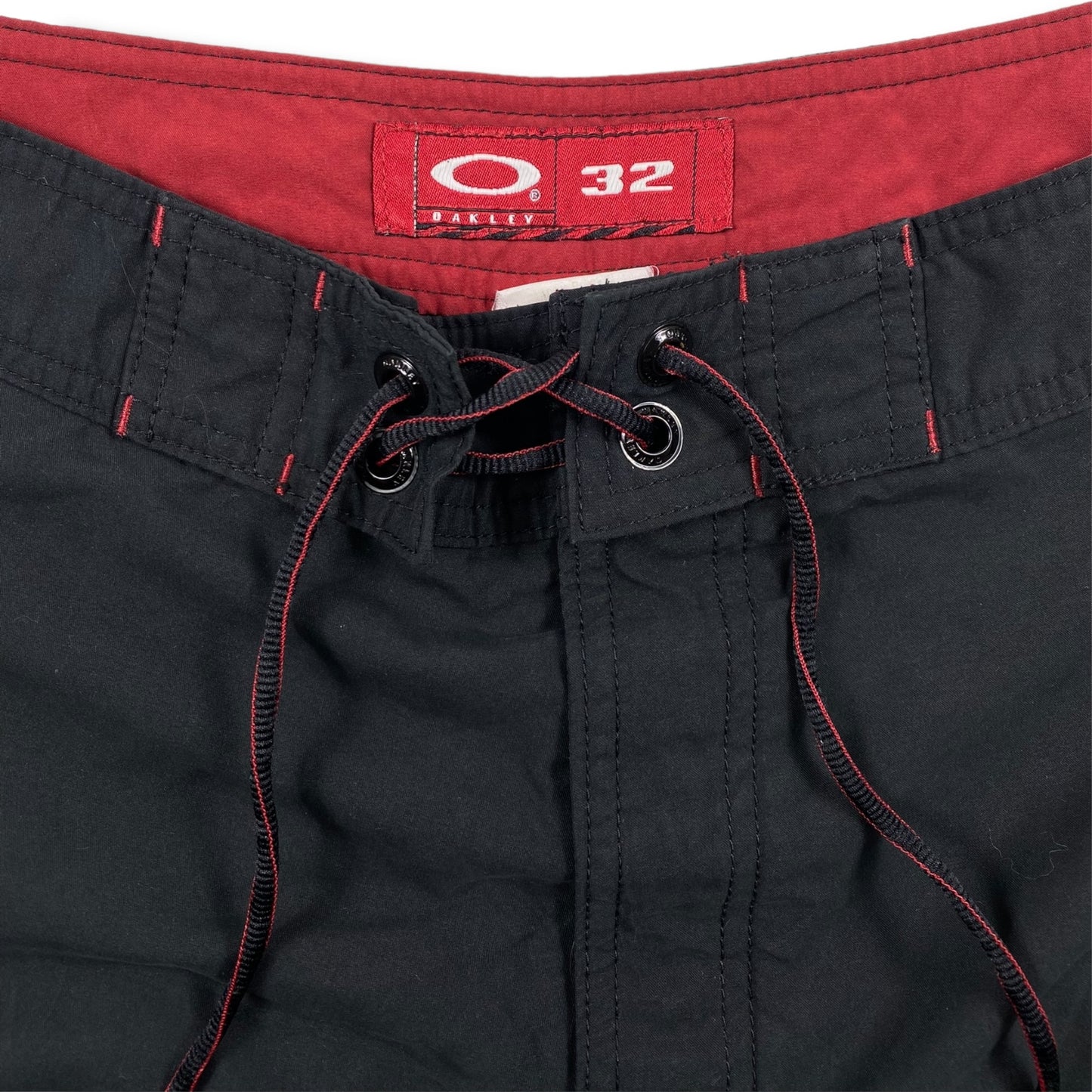 Oakley 00s’ Vintage Surf Short