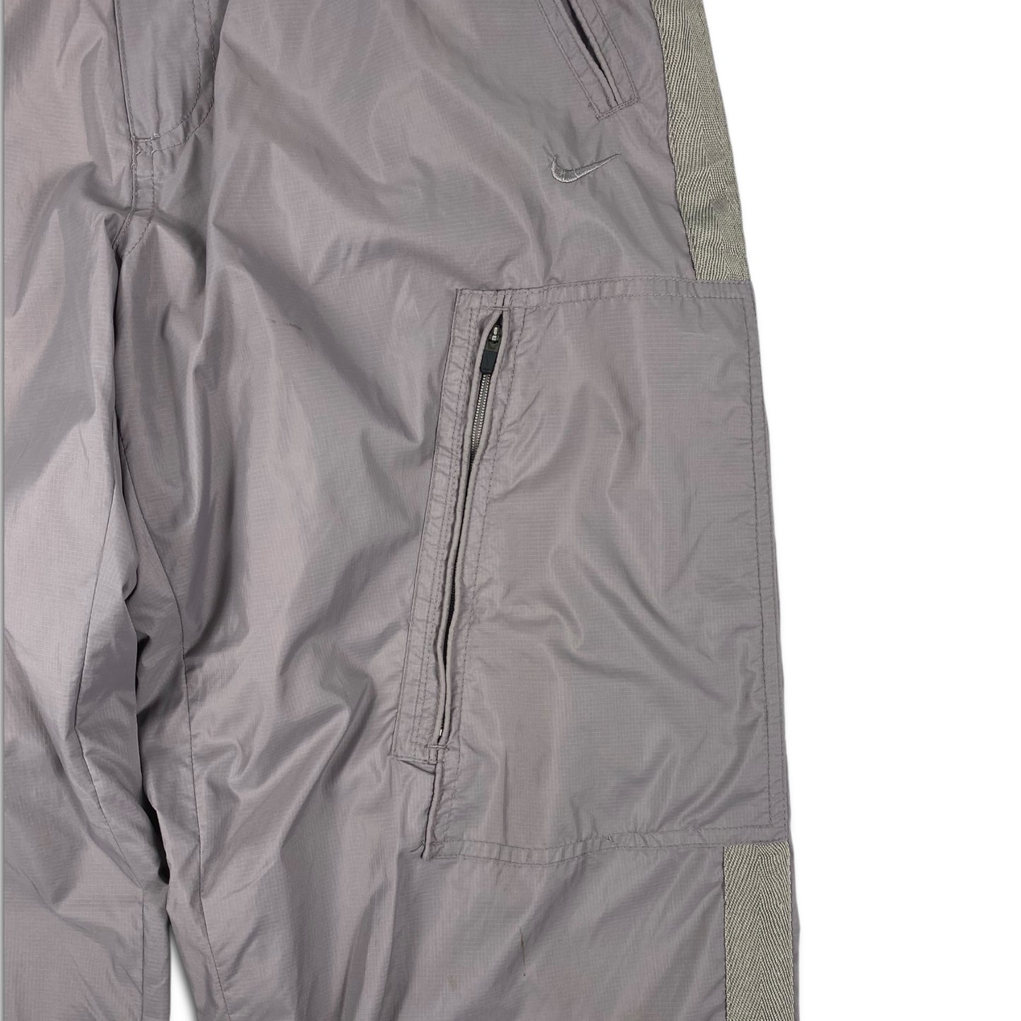 00S NIKE NYLON PANTS