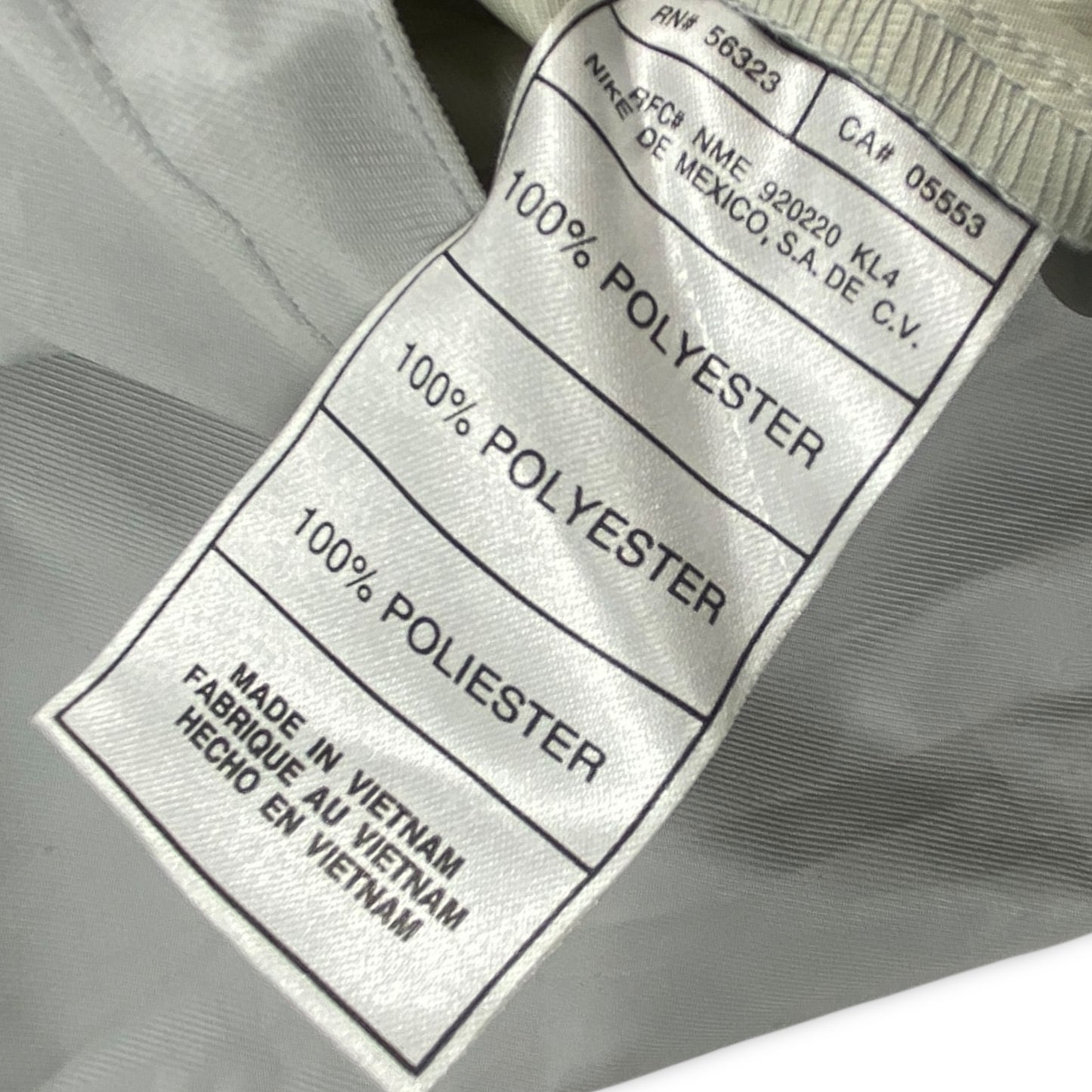 01 Nike Half-Zip Jacket Grey