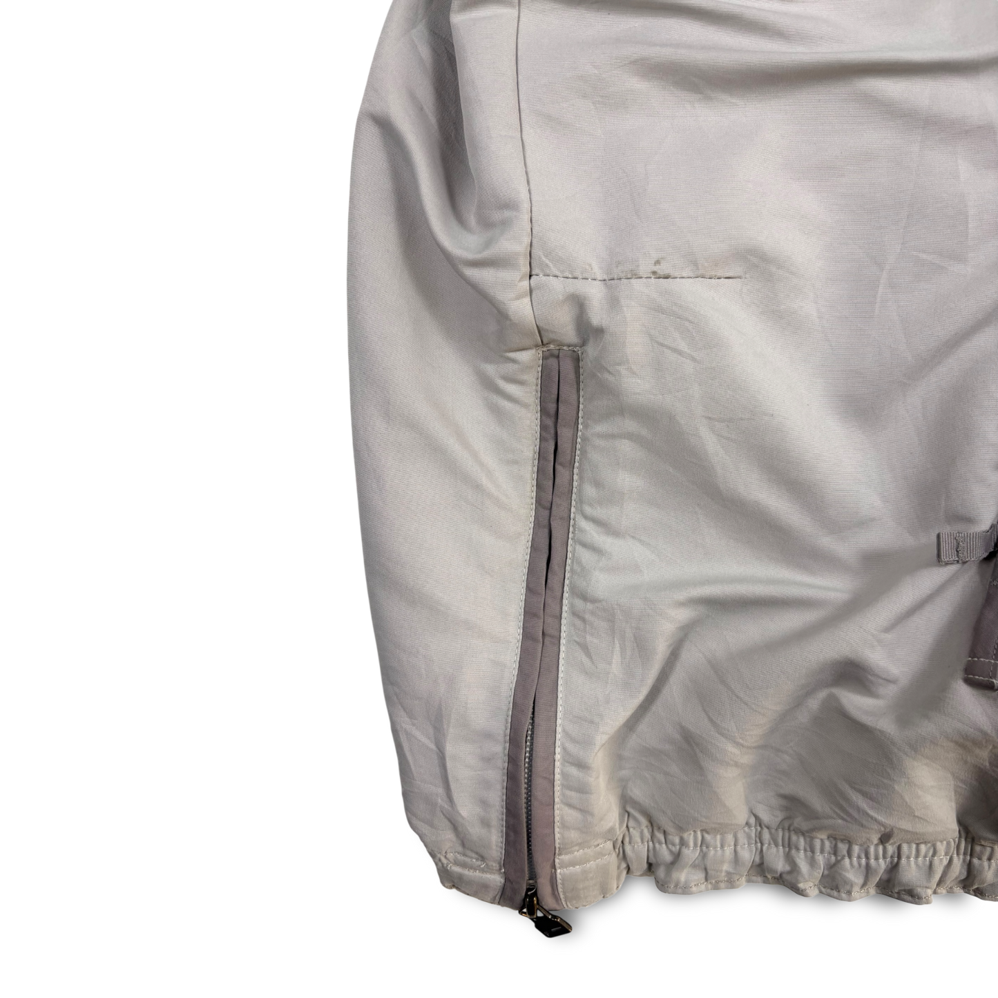 Nike Half Zip Shell Jacket
Utility-driven design