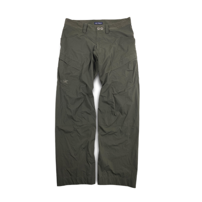 2000s Arcteryx cargo hiking pants with multiple pockets