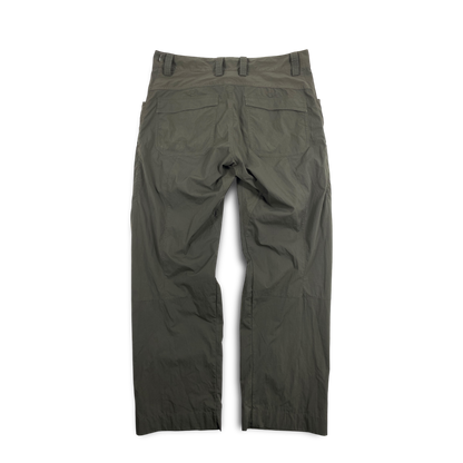 2000s Arcteryx cargo hiking pants with multiple pockets