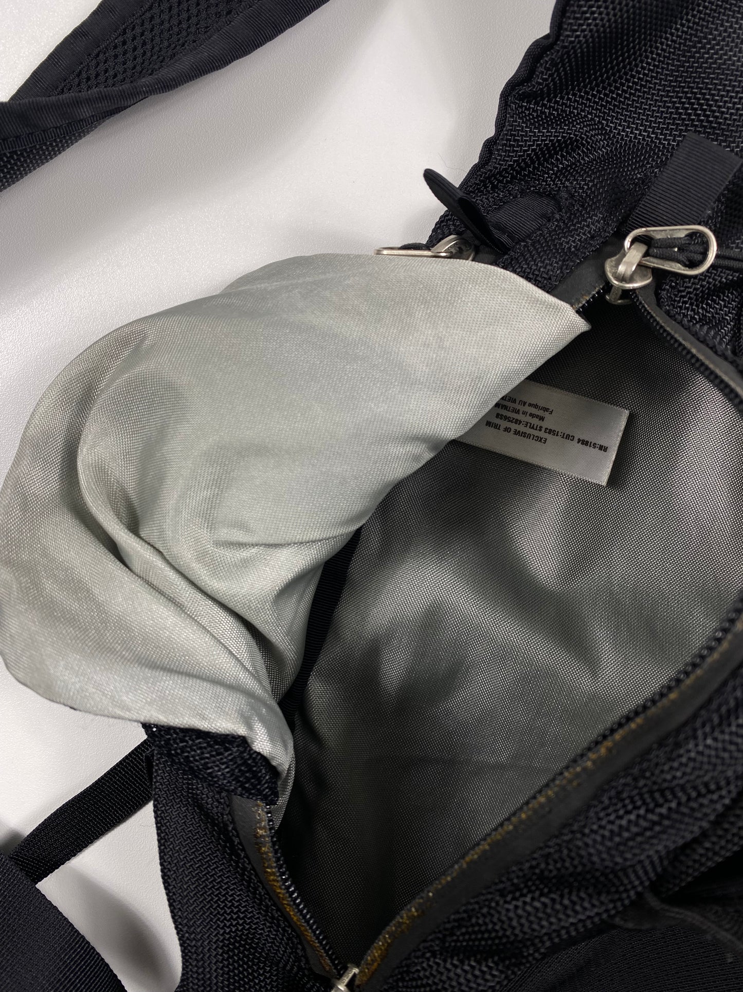 Patagonia Atom slingbag 8L.