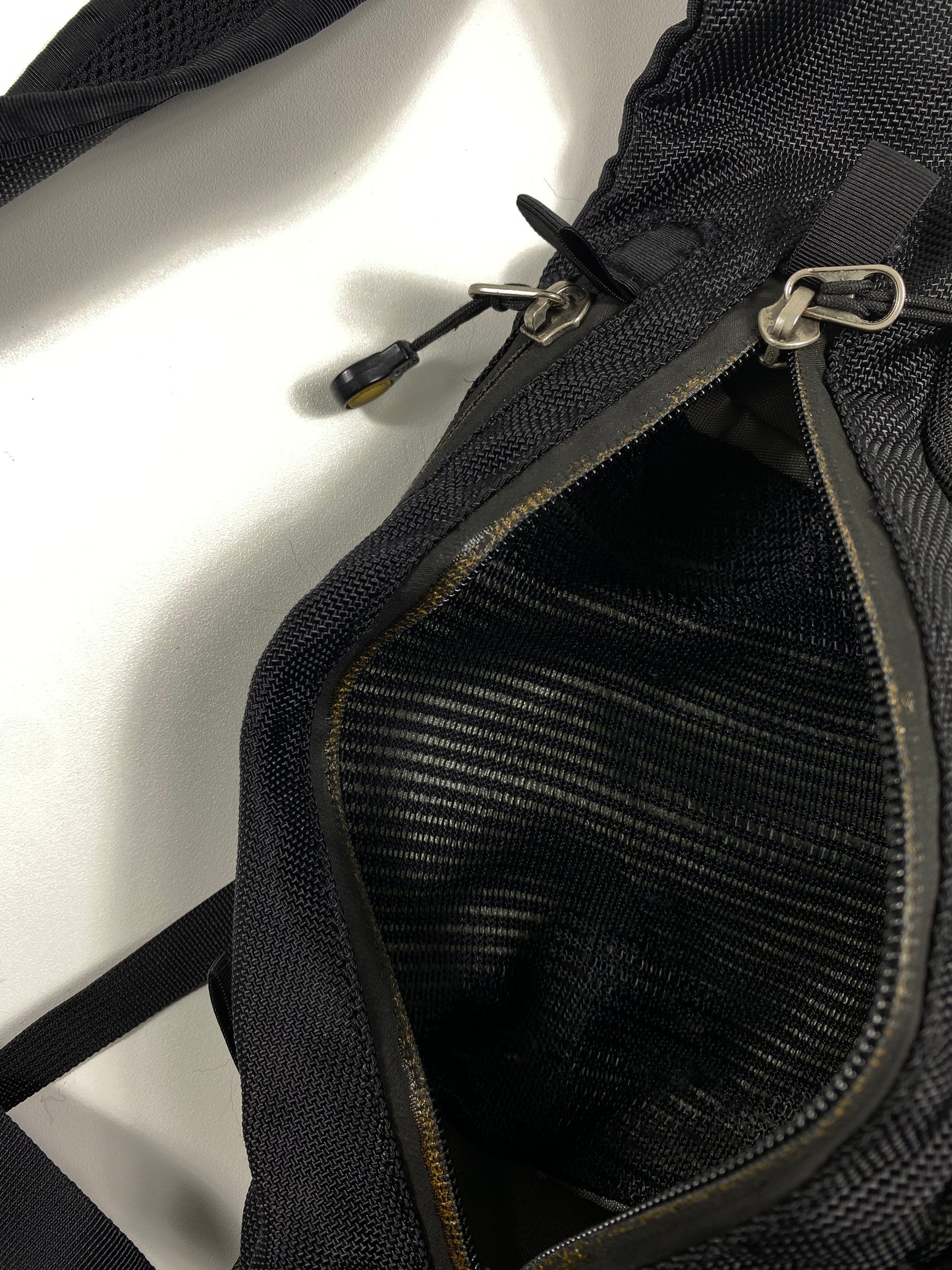 Patagonia Atom slingbag 8L.